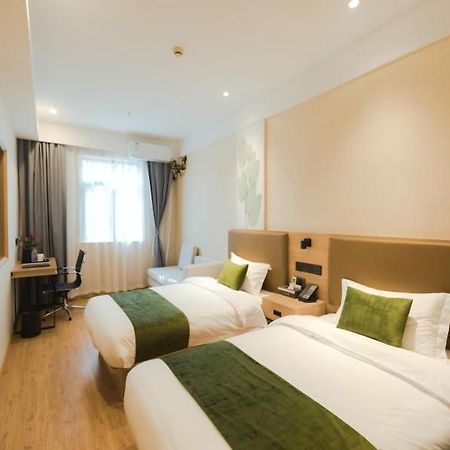 Greentree Inn Shanghai Huangxing Park Subway Station Express Hotel Esterno foto