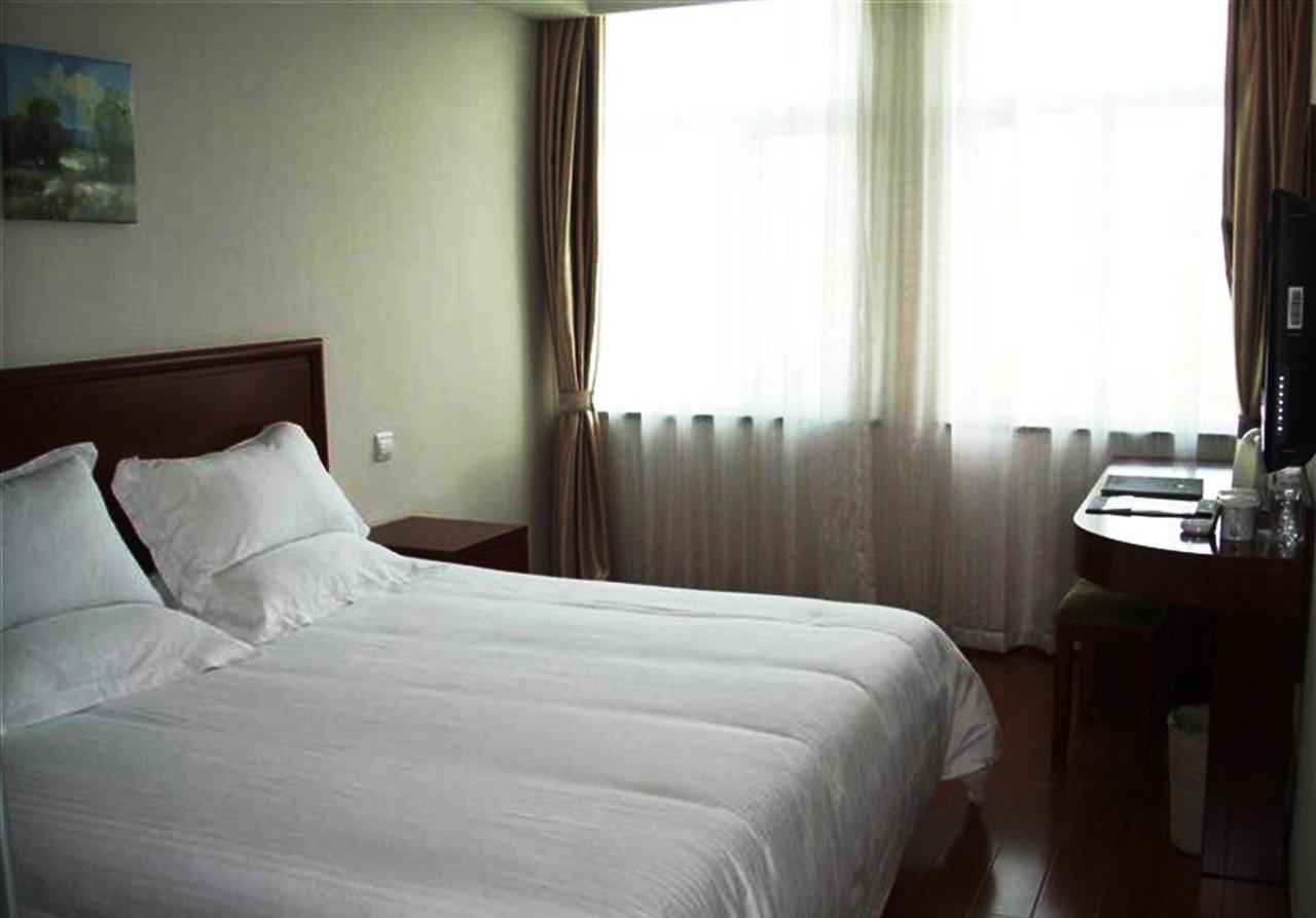Greentree Inn Shanghai Huangxing Park Subway Station Express Hotel Esterno foto