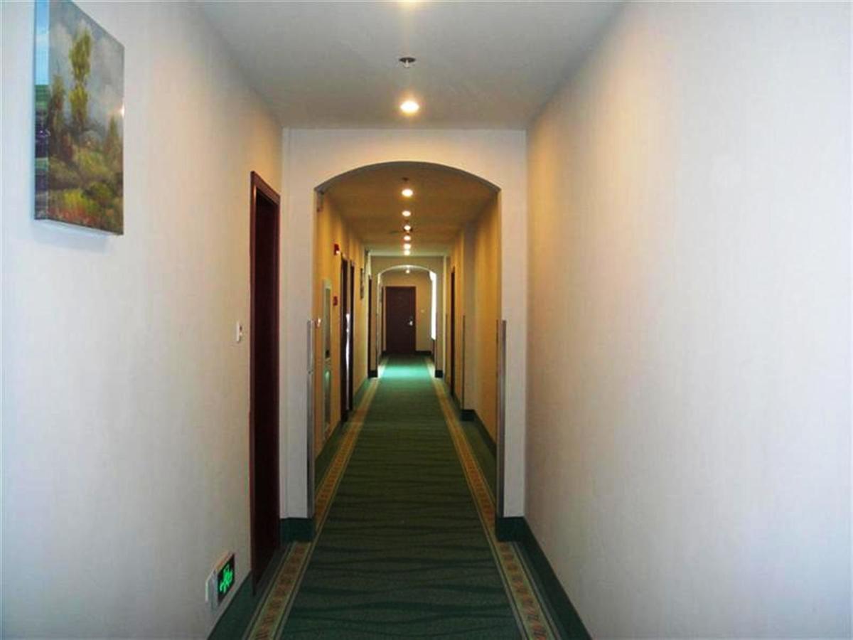 Greentree Inn Shanghai Huangxing Park Subway Station Express Hotel Esterno foto