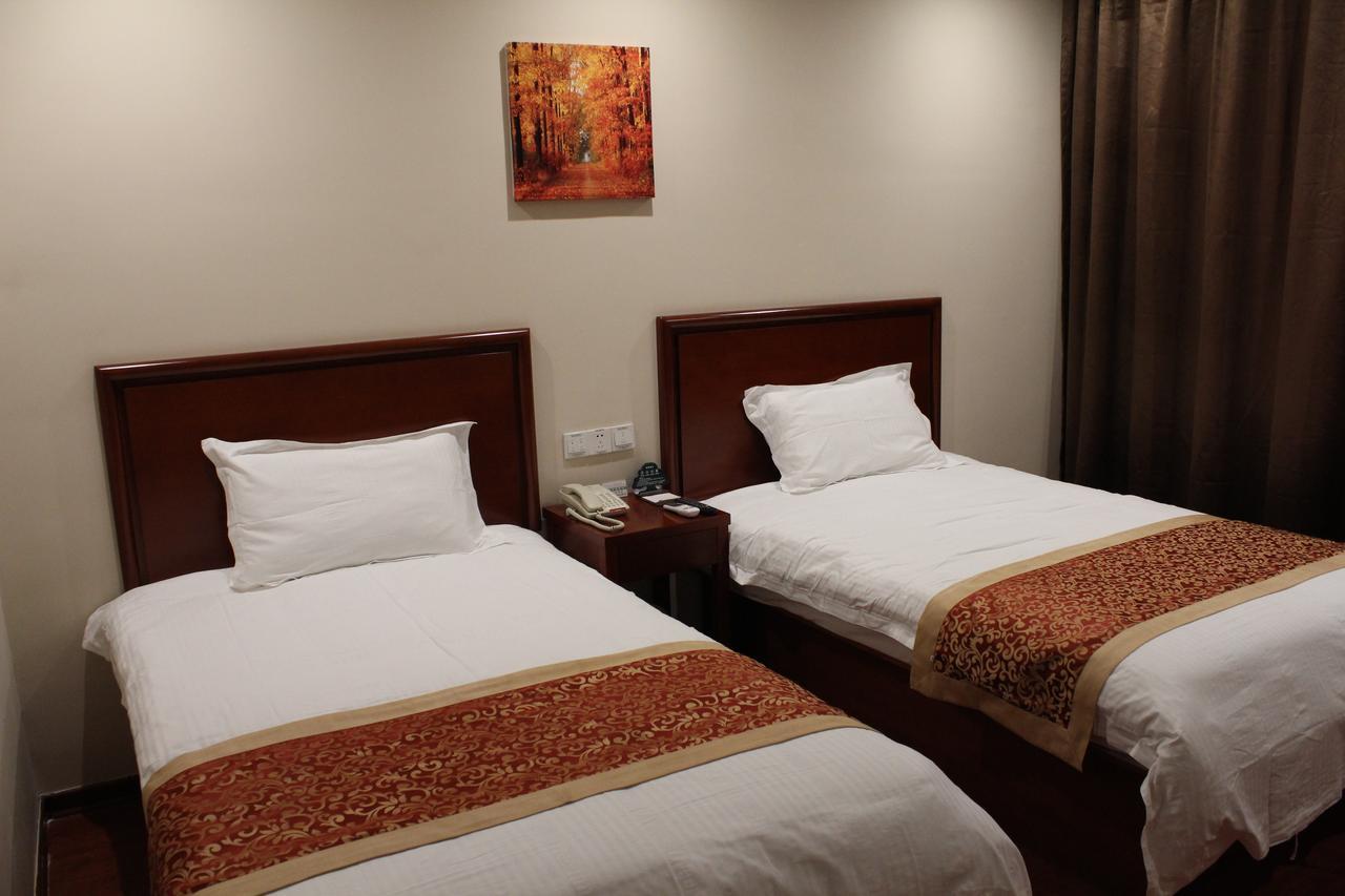 Greentree Inn Shanghai Huangxing Park Subway Station Express Hotel Esterno foto