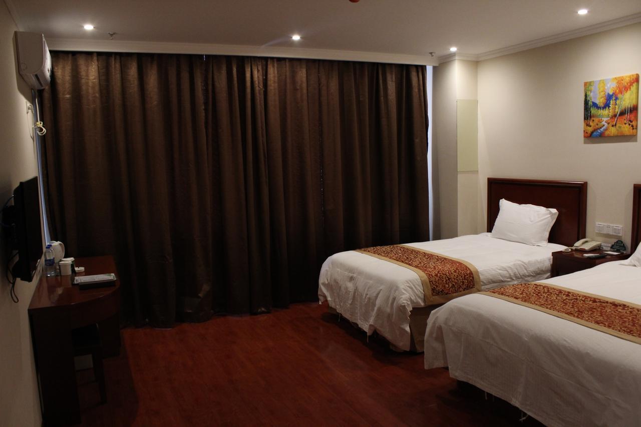 Greentree Inn Shanghai Huangxing Park Subway Station Express Hotel Esterno foto
