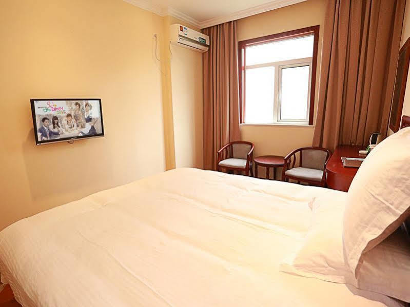 Greentree Inn Shanghai Huangxing Park Subway Station Express Hotel Esterno foto